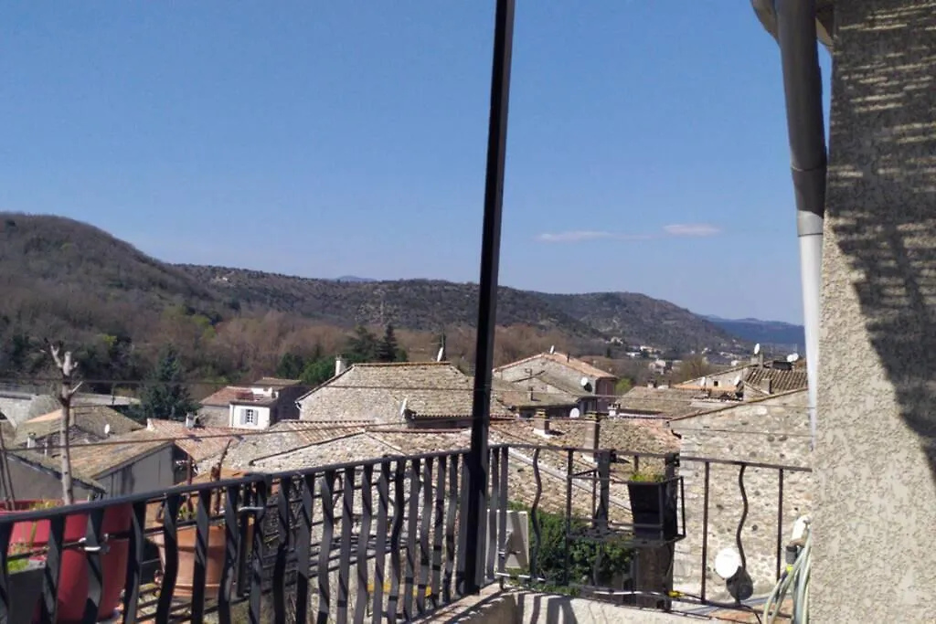 Appartement Vogüé meublé 2 étoiles, La plus belle vue de Vogüé